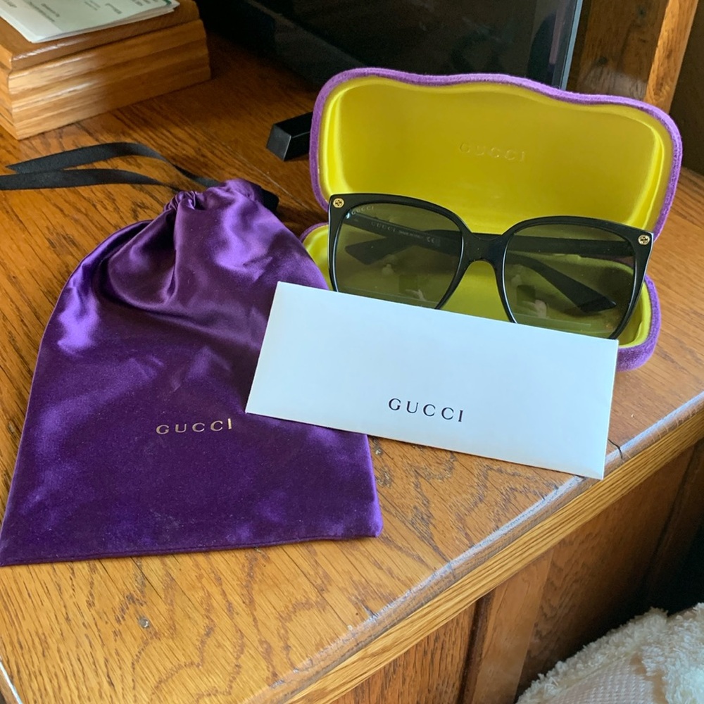 Women’s Gucci Sunglasses 🕶️